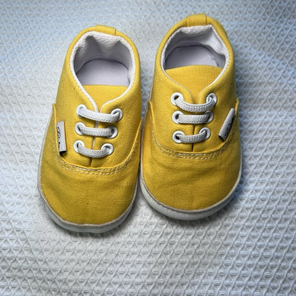 Baby‎ Yellow Sneakers Slip on Size 3 Soft Sole Newborn Unisex Crawling Shoes - Picture 1 of 6